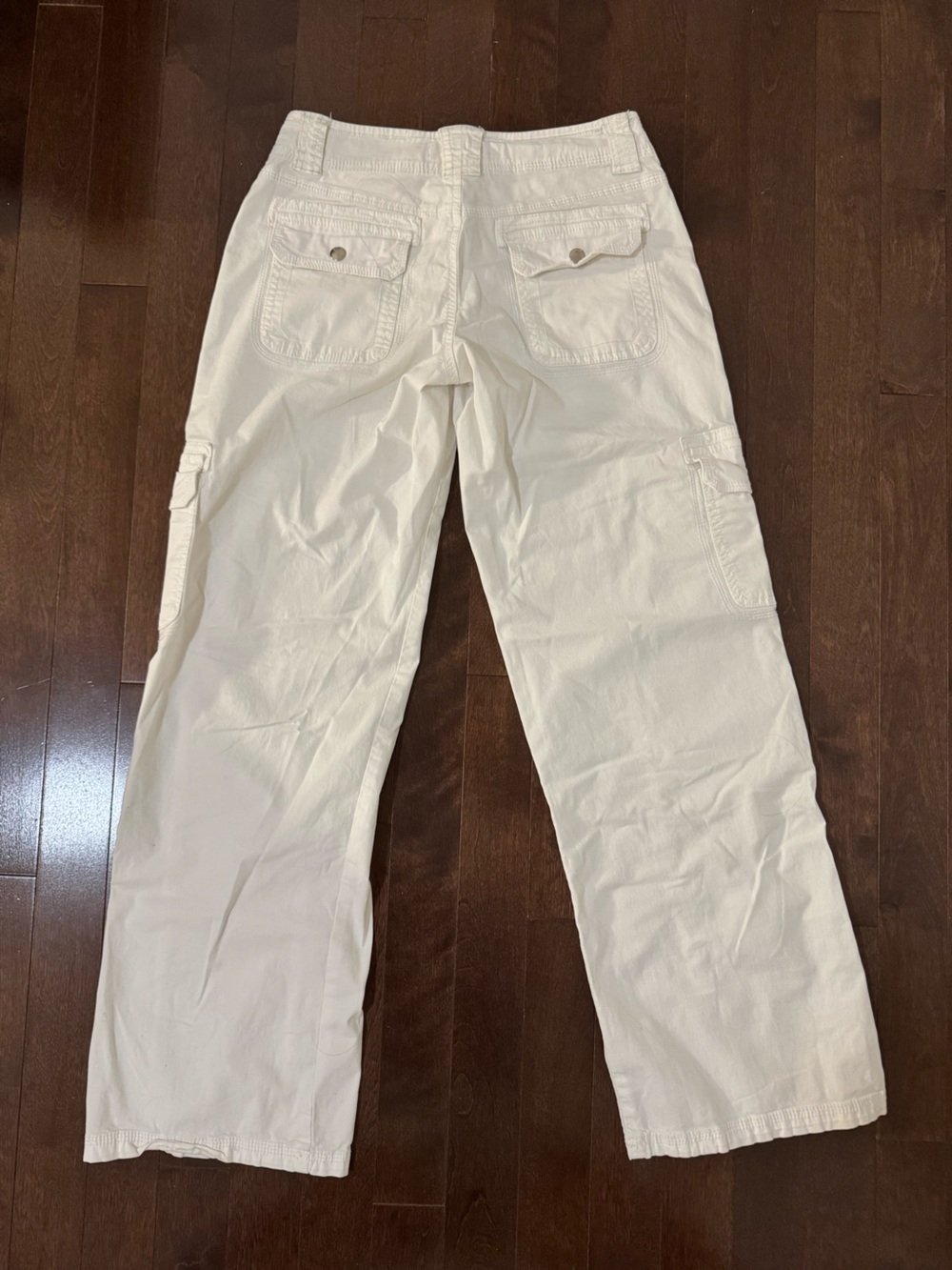 Low Rise White Cargo Pants - Picture 7 of 8